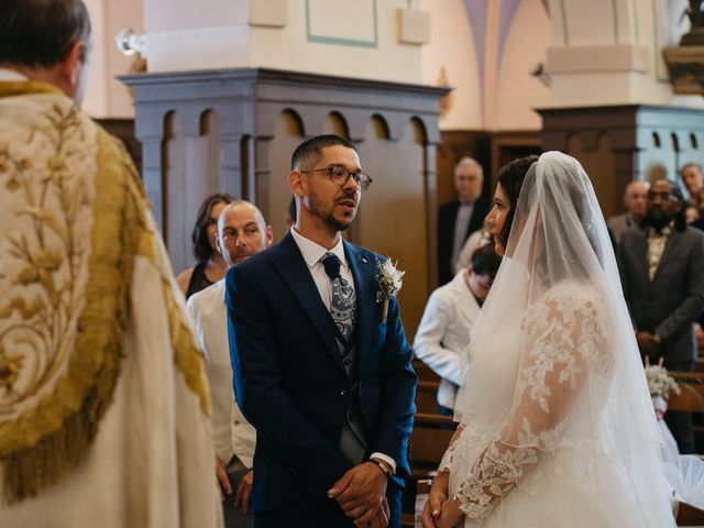 Le mariage de Yves-Benoît et Aurélie à Le Perréon, Rhône 18