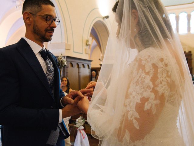 Le mariage de Yves-Benoît et Aurélie à Le Perréon, Rhône 20