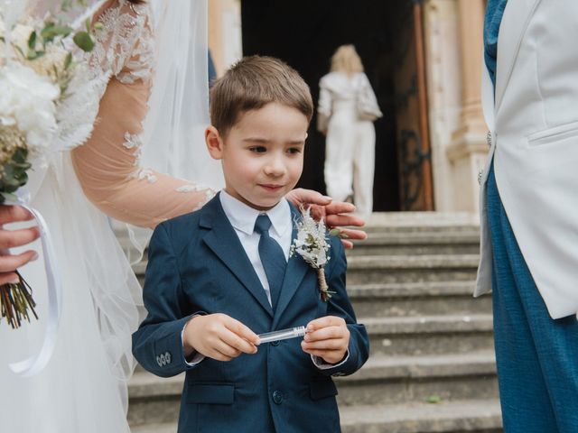 Le mariage de Yves-Benoît et Aurélie à Le Perréon, Rhône 23