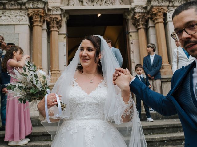 Le mariage de Yves-Benoît et Aurélie à Le Perréon, Rhône 25