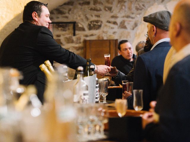 Le mariage de Yves-Benoît et Aurélie à Le Perréon, Rhône 33