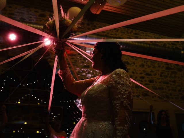 Le mariage de Yves-Benoît et Aurélie à Le Perréon, Rhône 34