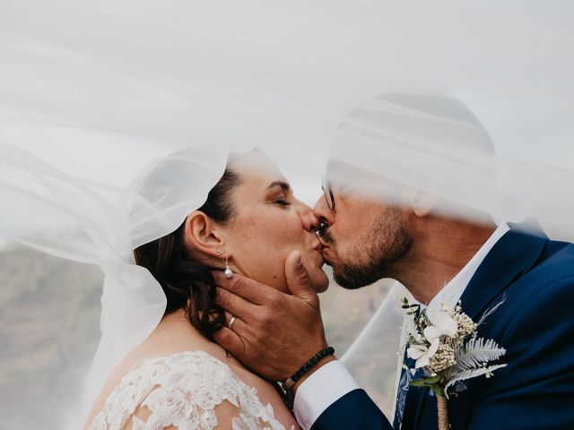 Le mariage de Yves-Benoît et Aurélie à Le Perréon, Rhône 49