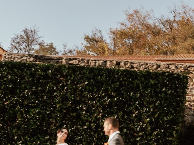 Le mariage de Aurélien et Emma à Saint-Marcel-Bel-Accueil, Isère 17