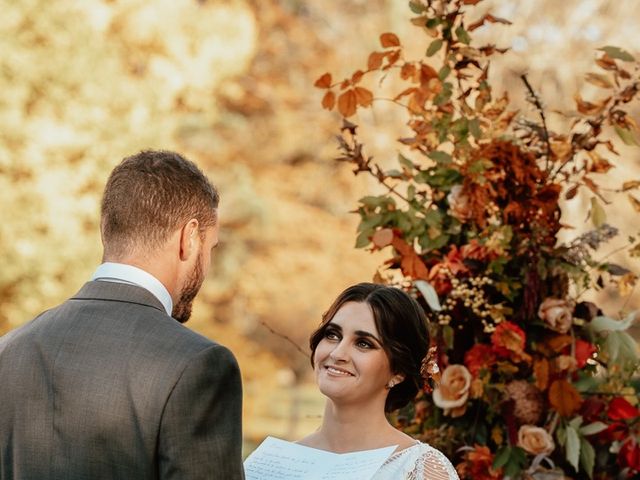 Le mariage de Aurélien et Emma à Saint-Marcel-Bel-Accueil, Isère 1