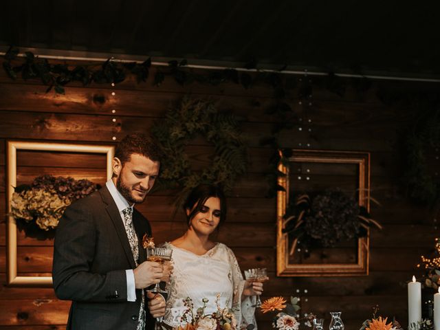 Le mariage de Aurélien et Emma à Saint-Marcel-Bel-Accueil, Isère 23