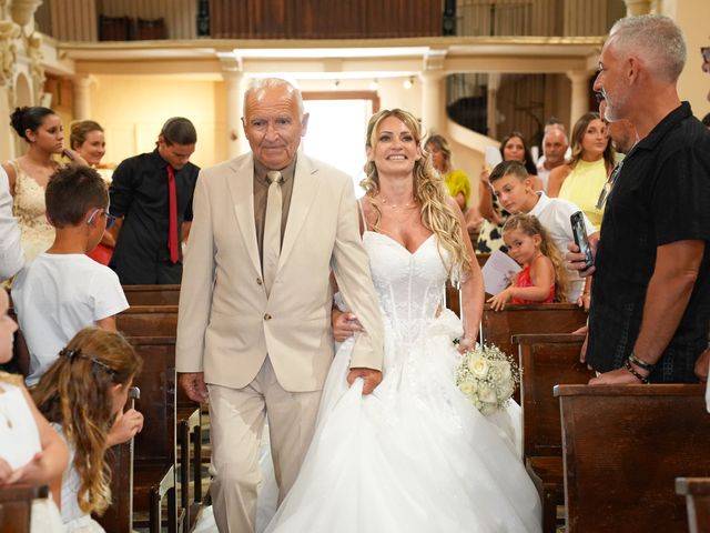 Le mariage de Remy et Marjorie à Marseille, Bouches-du-Rhône 15
