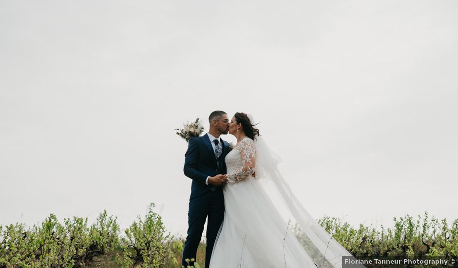Le mariage de Yves-Benoît et Aurélie à Le Perréon, Rhône