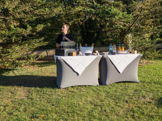 Le mariage de Arnaud et Julie à Chasseneuil-du-Poitou, Vienne 15