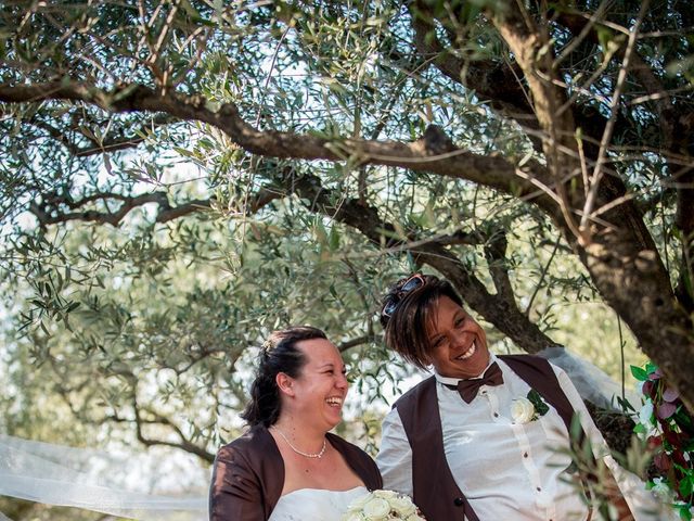 Le mariage de Naïma et Cynthia à Mauguio, Hérault 4