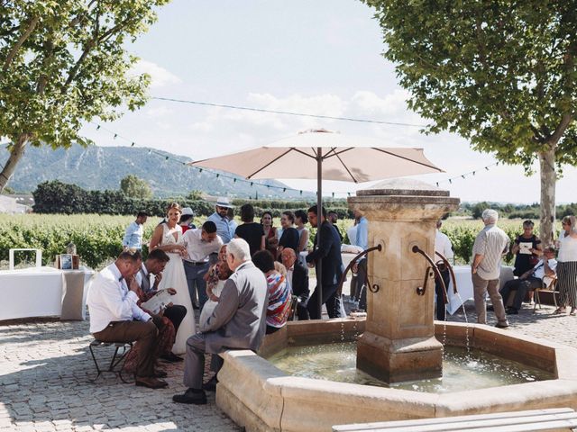 Le mariage de Benjamin et Charlotte à Robion, Vaucluse 54