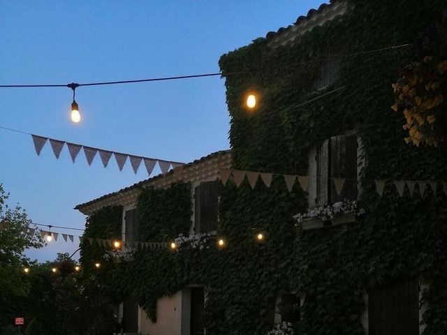 Le mariage de Ambre   et Alizée  à Monteux, Vaucluse 8