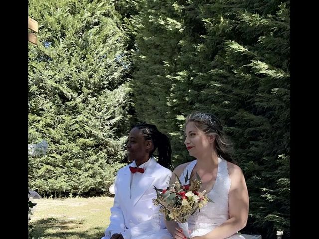 Le mariage de Ambre   et Alizée  à Monteux, Vaucluse 10