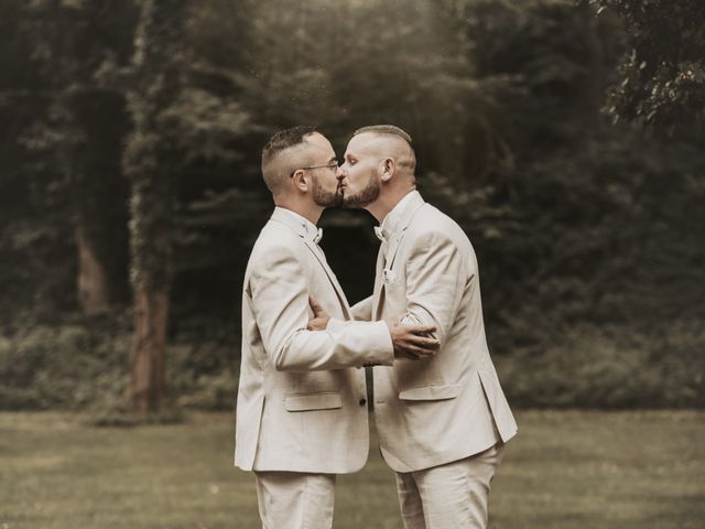 Le mariage de Valentin et Damien à Aix-en-Othe, Aube 2