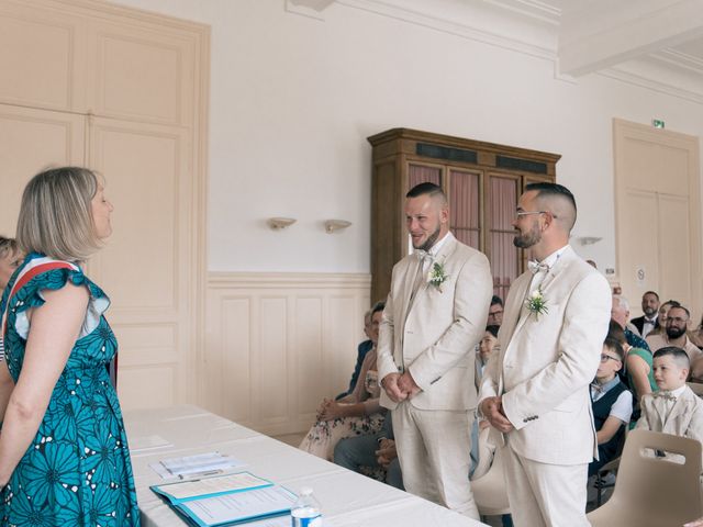 Le mariage de Valentin et Damien à Aix-en-Othe, Aube 43