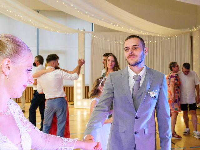 Le mariage de Marine et Victor à Wittisheim, Bas Rhin 12