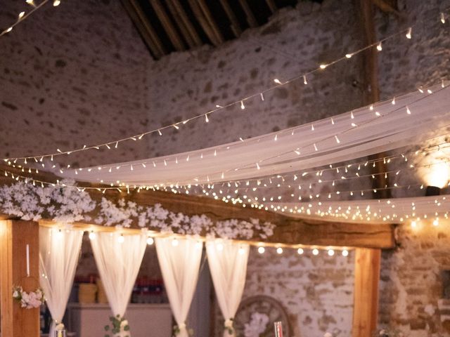 Le mariage de Gillian et Myriam  à Saint-Sulpice-le-Guérétois, Creuse 31