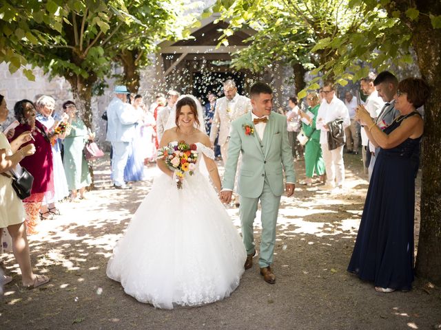 Le mariage de Gillian et Myriam  à Saint-Sulpice-le-Guérétois, Creuse 33