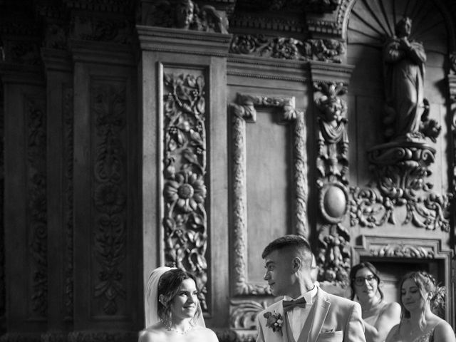 Le mariage de Gillian et Myriam  à Saint-Sulpice-le-Guérétois, Creuse 37