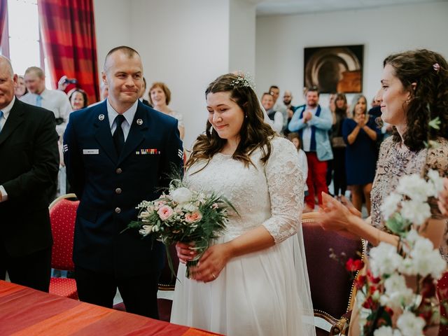 Le mariage de Joshua et Géraldine à Piolenc, Vaucluse 13