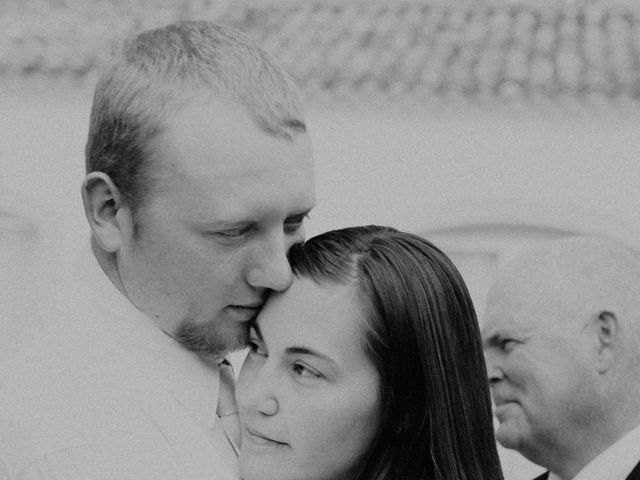Le mariage de Joshua et Géraldine à Piolenc, Vaucluse 42