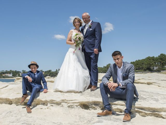 Le mariage de Xavier et Aurélia à La Tremblade, Charente Maritime 32