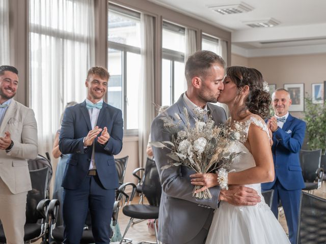 Le mariage de Florian et Marie à Bellerive-sur-Allier, Allier 9