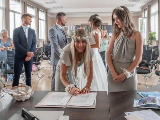 Le mariage de Florian et Marie à Bellerive-sur-Allier, Allier 10