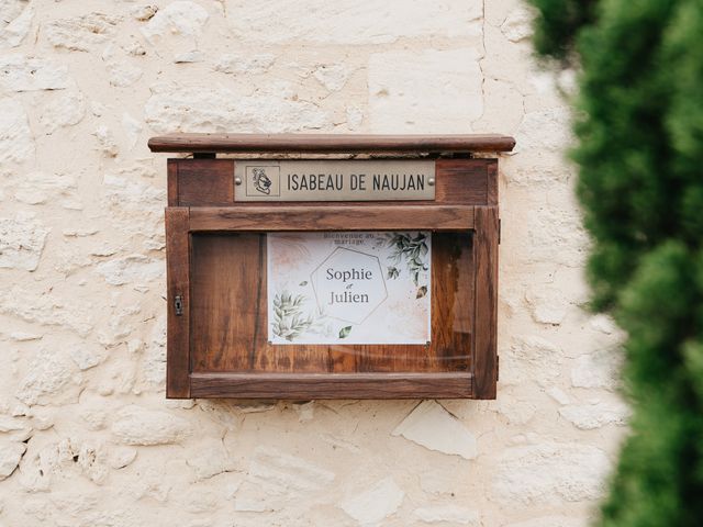 Le mariage de Julien et Sophie à Saint-Vincent-de-Pertignas, Gironde 1