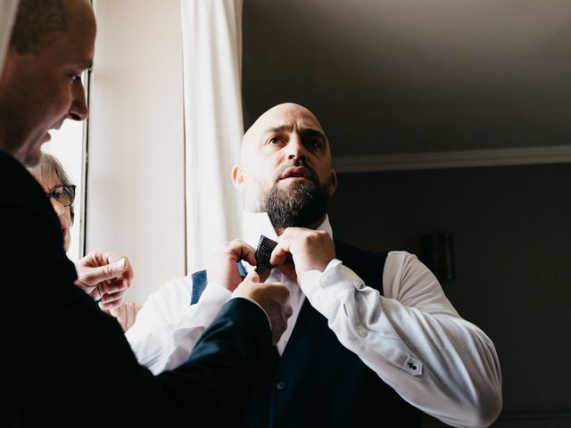 Le mariage de Julien et Sophie à Saint-Vincent-de-Pertignas, Gironde 10