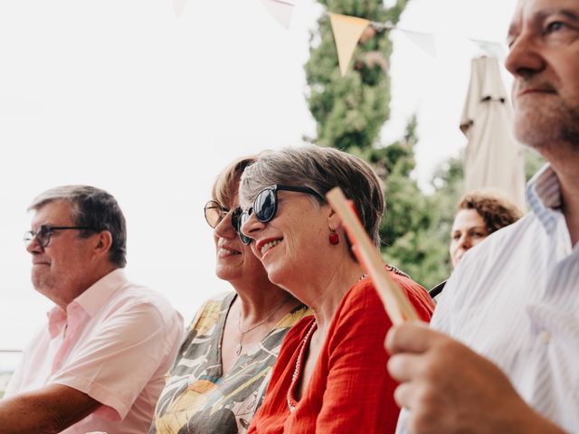 Le mariage de Julien et Sophie à Saint-Vincent-de-Pertignas, Gironde 26