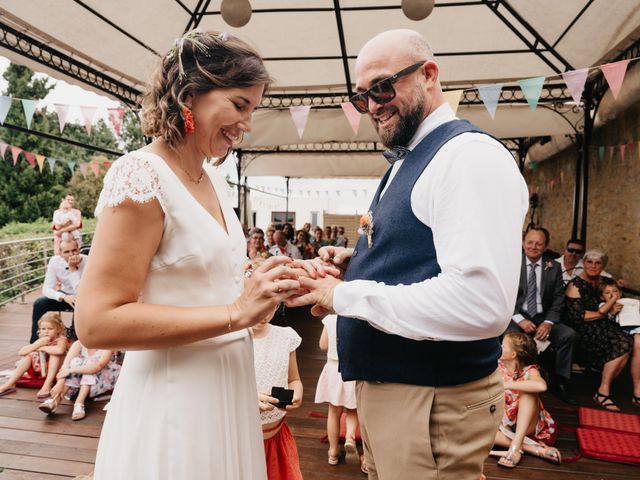 Le mariage de Julien et Sophie à Saint-Vincent-de-Pertignas, Gironde 32