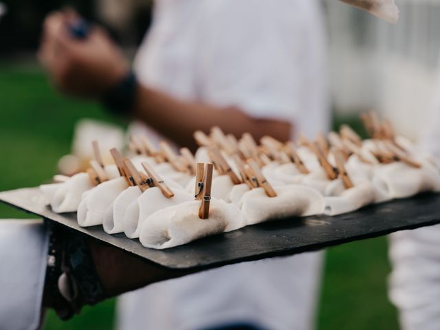 Le mariage de Julien et Sophie à Saint-Vincent-de-Pertignas, Gironde 64