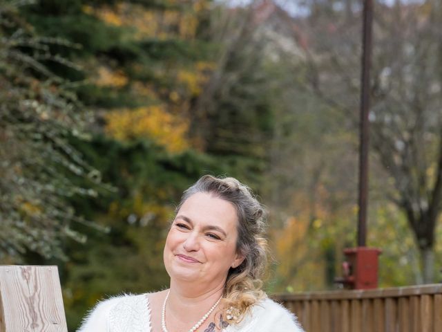 Le mariage de Laurent et Fabienne à Pleumartin, Vienne 10