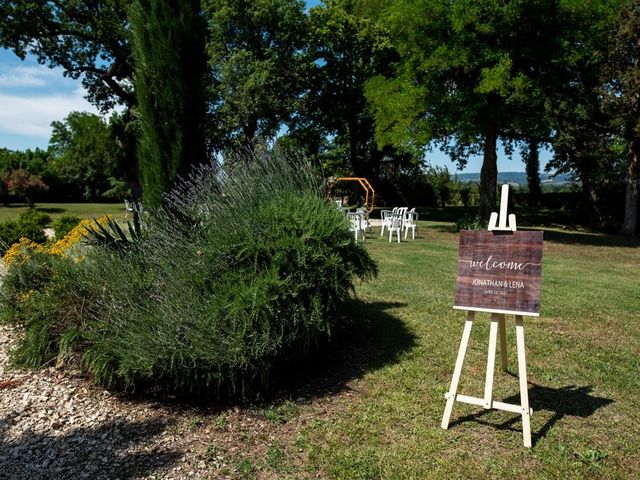 Le mariage de Jonathan et Lena à Castelnaudary, Aude 40