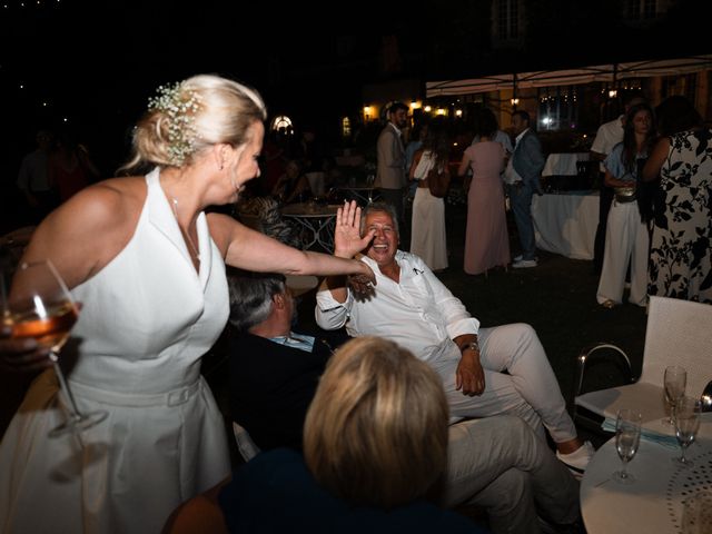 Le mariage de Virginie et Gilles à Saint-Amand-de-Coly, Dordogne 55