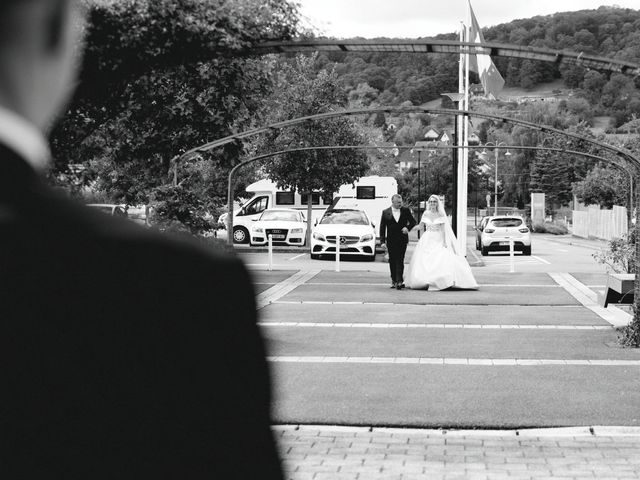 Le mariage de Mickaël et Léna à Noidans-lès-Vesoul, Haute-Saône 23