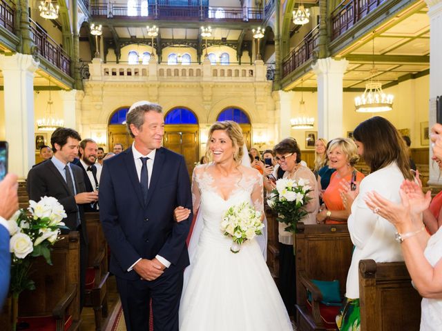 Le mariage de Yoni et Alexandra à Paris, Paris 18