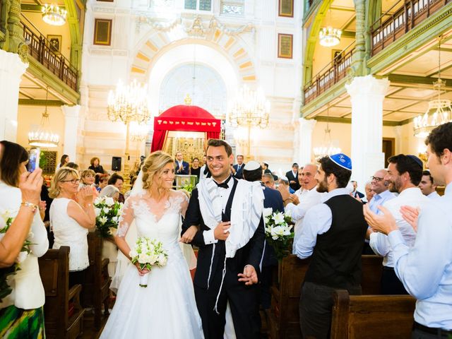 Le mariage de Yoni et Alexandra à Paris, Paris 21