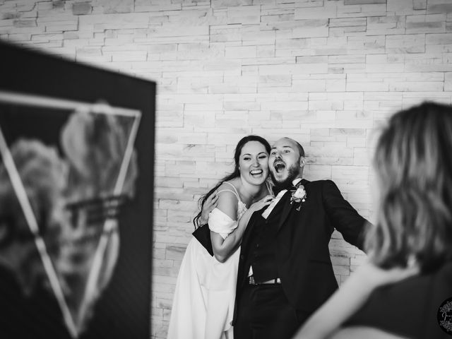 Le mariage de Jérémy et Laura à Ronce-les-Bains, Charente Maritime 43