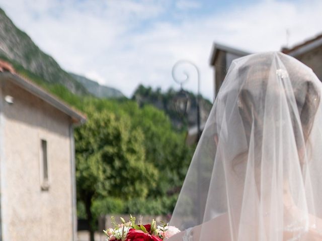 Le mariage de Hestya et Jessy à Fontanil-Cornillon, Isère 11