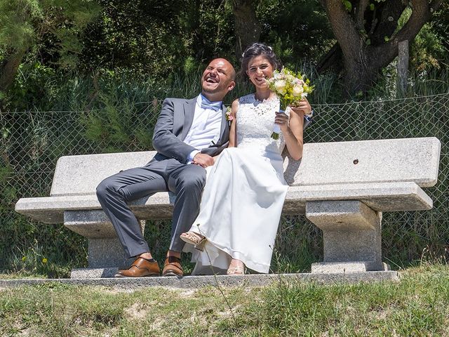 Le mariage de Konstantin et Anne-Laure à Saint-Palais-sur-Mer, Charente Maritime 23