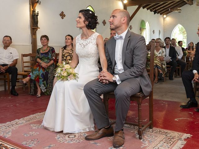 Le mariage de Konstantin et Anne-Laure à Saint-Palais-sur-Mer, Charente Maritime 28