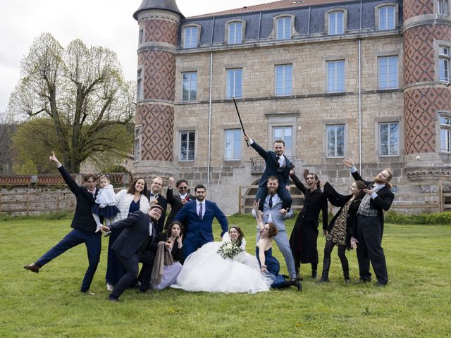 Le mariage de Sébastien et Anais à Marols, Loire 13
