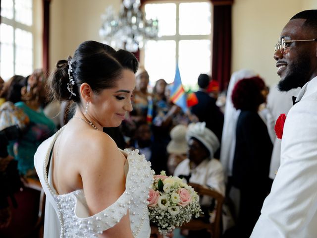 Le mariage de Jordan et Meggan à Montigny-le-Bretonneux, Yvelines 24