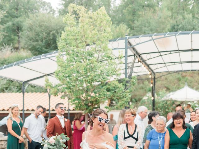 Le mariage de Yoann et Charlène à Céreste, Alpes-de-Haute-Provence 21