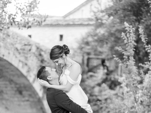 Le mariage de Yoann et Charlène à Céreste, Alpes-de-Haute-Provence 37