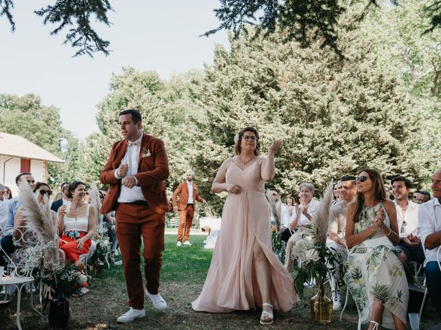Le mariage de Maxence et Lisa à Versailleux, Ain 43