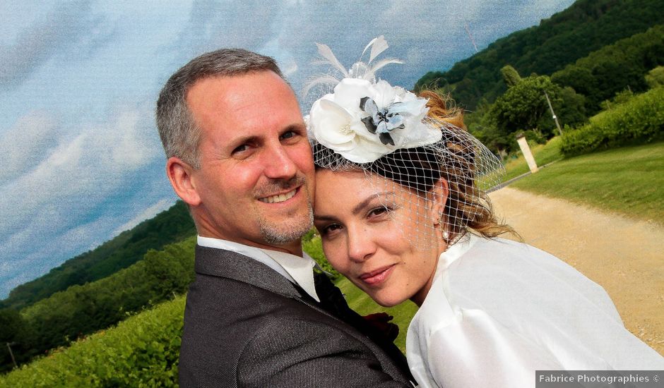 Le mariage de Romuald et Scarlett à Le Bugue, Dordogne