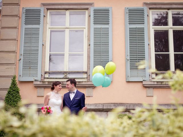 Le mariage de Guillaume et Stéphanie à Colombier-Fontaine, Doubs 1